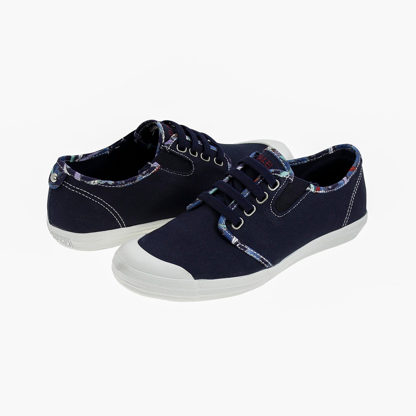 Royal Elastics Women's Claudia Dark Blue Canvas Low Tops